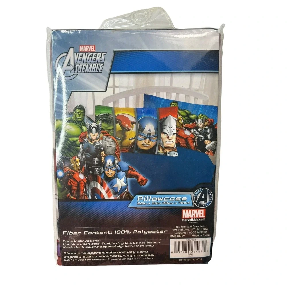 Marvel AVENGERS Standard illowcase Measures 20 x‎ 30 inches SUPERHERO NEW SEALED
